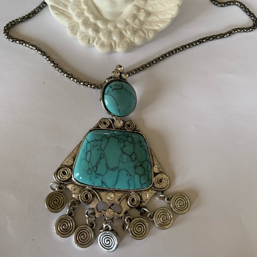 Beautiful Blue Costume Necklace